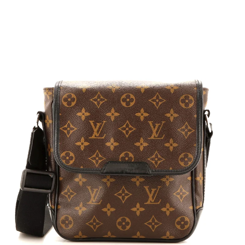 Women's Crossbody Bag with Chain Strap in Gold for a Glamorous TouchBass Messenger Bag Macassar Monogram Canvas PM