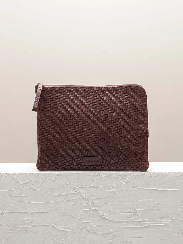 Leather Clutch with Chain Strap in Black for Cocktail PartiesBATU S Pecan Twill Pouch Leather Clutch with Chain Strap in Black for Cocktail PartiesBATU S Pecan Twill Pouch