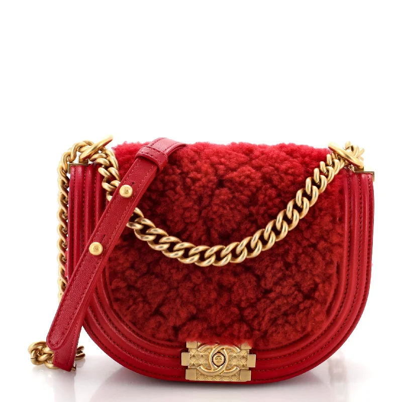 Plus - size Women's Crossbody Bag in Burgundy for Ample StorageBoy Curved Messenger Bag Shearling with Leather Small