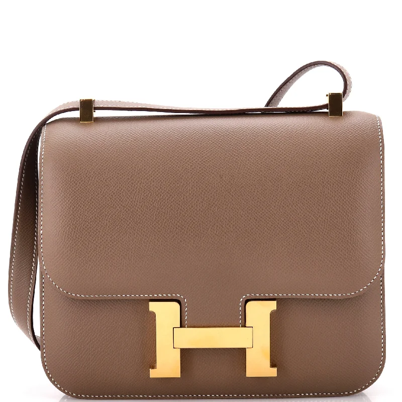 Women's Crossbody Bag with Chain Strap in Gold for a Glamorous TouchConstance Bag Epsom 24 Women's Crossbody Bag with Chain Strap in Gold for a Glamorous TouchConstance Bag Epsom 24
