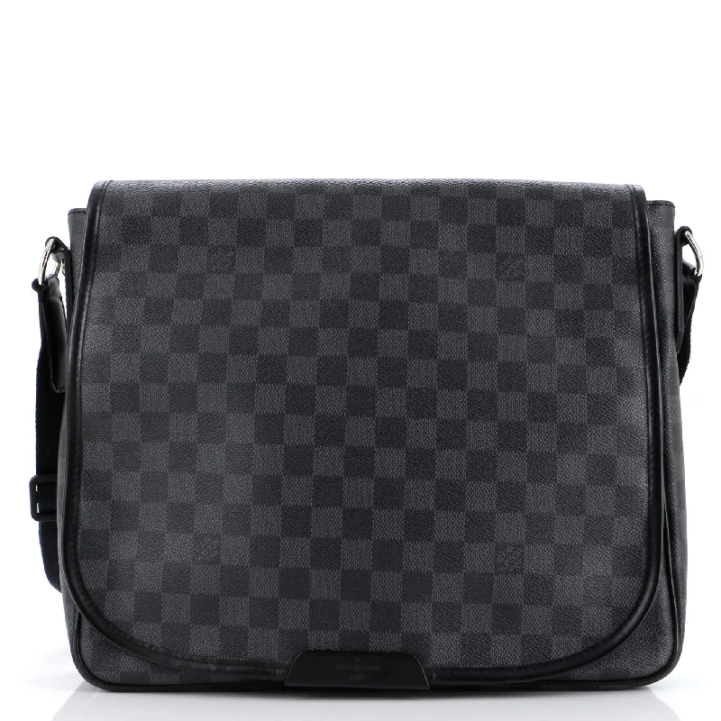 Women's Crossbody Bag with Magnetic Closure in White for Quick AccessDaniel Messenger Bag Damier Graphite MM Women's Crossbody Bag with Magnetic Closure in White for Quick AccessDaniel Messenger Bag Damier Graphite MM