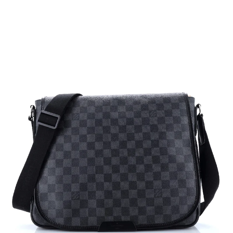 Women's Crossbody Bag with Zippered Pocket on the Back in Red for SecurityDaniel Messenger Bag Damier Graphite MM Women's Crossbody Bag with Zippered Pocket on the Back in Red for SecurityDaniel Messenger Bag Damier Graphite MM