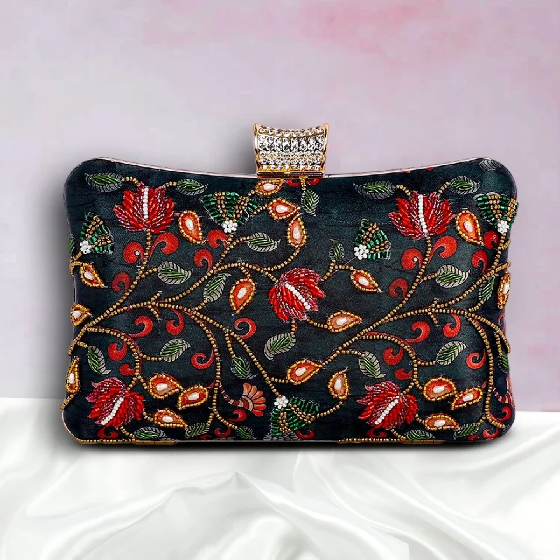 Leather Clutch with Chain Strap in Black for Cocktail PartiesEmbroidered Bridal Clutch | Black Green Leather Clutch with Chain Strap in Black for Cocktail PartiesEmbroidered Bridal Clutch | Black Green