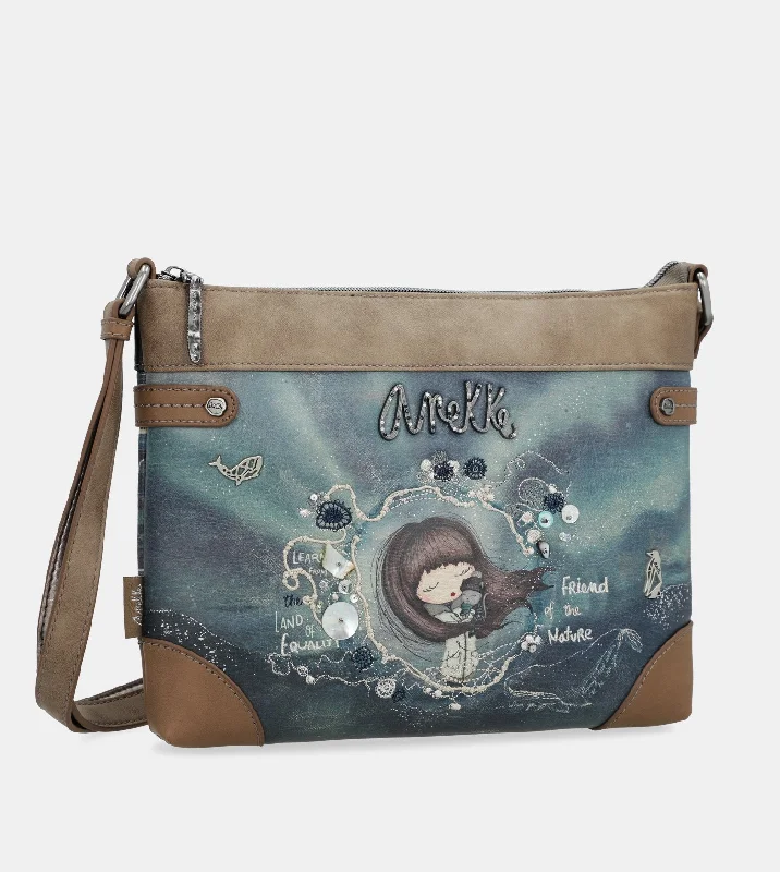 Quilted Leather Crossbody Bag in Cream for a Classic and Elegant AppearanceIceland crossbody bag Quilted Leather Crossbody Bag in Cream for a Classic and Elegant AppearanceIceland crossbody bag