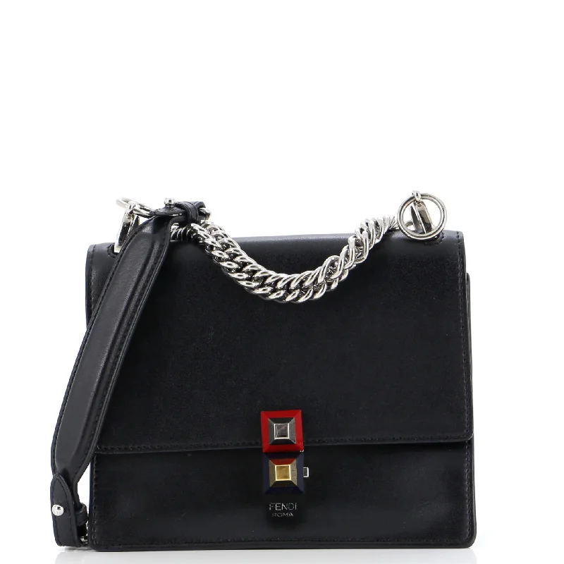 Quilted Leather Crossbody Bag in Cream for a Classic and Elegant AppearanceKan I Bag Leather Small