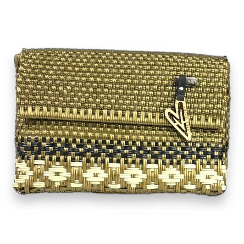 Women's Lizard - Print Clutch in Brown for a Chic LookMaria Victoria | Eden DI | Upcycled, Handwoven, Clutch Women's Lizard - Print Clutch in Brown for a Chic LookMaria Victoria | Eden DI | Upcycled, Handwoven, Clutch