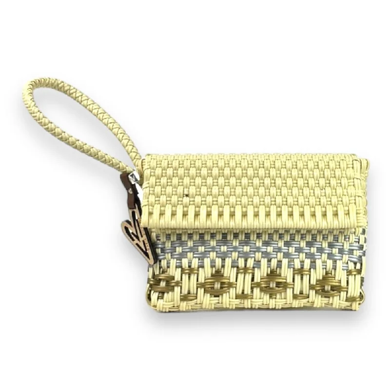 Large Sequin Clutch in Gold for Red - Carpet EventsMaria Victoria | Shine CA | Upcycled, Handwoven, Wristlet Large Sequin Clutch in Gold for Red - Carpet EventsMaria Victoria | Shine CA | Upcycled, Handwoven, Wristlet