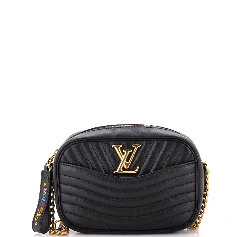 Women's Crossbody Bag with RFID - Blocking Pocket in Black for Safe TravelNew Wave Camera Bag Quilted Leather Women's Crossbody Bag with RFID - Blocking Pocket in Black for Safe TravelNew Wave Camera Bag Quilted Leather