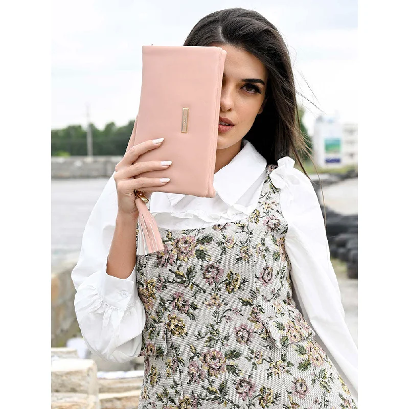 Geometric - Patterned PVC Evening Bag in Multicolor for Trendy Nights OutOdette The Very Smart Pink Clutch Geometric - Patterned PVC Evening Bag in Multicolor for Trendy Nights OutOdette The Very Smart Pink Clutch