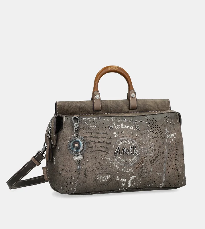 Metallic Crossbody Bag in Silver for New Year's Eve and Special CelebrationsRune Gladstone bag Metallic Crossbody Bag in Silver for New Year's Eve and Special CelebrationsRune Gladstone bag