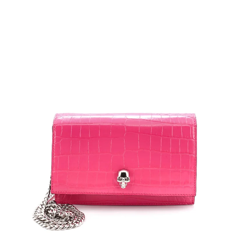 Women's Crossbody Bag with Chain Strap in Gold for a Glamorous TouchSkull Chain Crossbody Bag Crocodile Embossed Leather Mini Women's Crossbody Bag with Chain Strap in Gold for a Glamorous TouchSkull Chain Crossbody Bag Crocodile Embossed Leather Mini