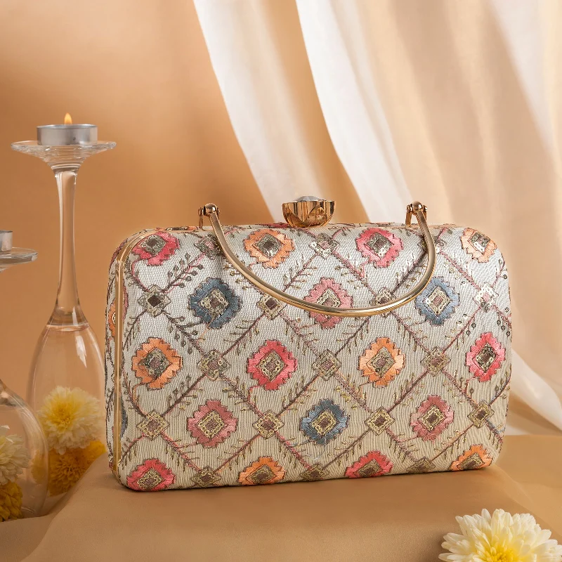 Suede Clutch with Tassel Details in Olive for Fall SoireesTeejh Sukanya Phulkari Threadwork Clutch Suede Clutch with Tassel Details in Olive for Fall SoireesTeejh Sukanya Phulkari Threadwork Clutch