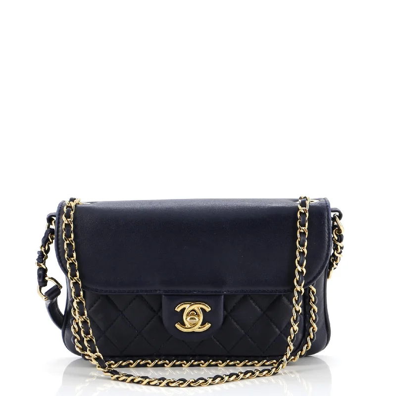 Women's Crossbody Bag with RFID - Blocking Pocket in Black for Safe TravelUnchained Flap Crossbody Bag Quilted Lambskin Small